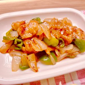 ビートの作ってみた!投稿(行列の中華屋さんの🍚鶏肉のオイスターバター黒胡椒炒め🤩)