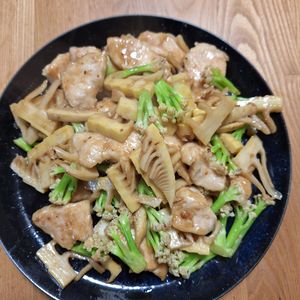1173043の作ってみた!投稿(『鶏むね肉とたけのこのオイスター炒め』お肉柔らか♪ご飯が進む)