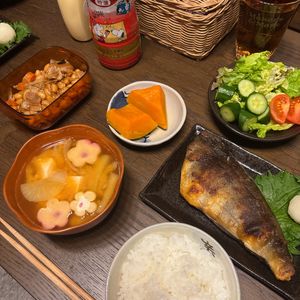 まころんの作ってみた!投稿(大きいほっけの干物のフライパン焼き)