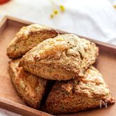 ワンボウル混ぜて焼くだけ！【チーズとおだしのお食事スコーン】
