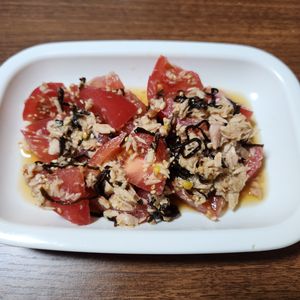 とももの作ってみた!投稿(【トマトの塩こんぶ和え】パパッと５分で完成！)