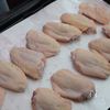 【漬けて焼くだけ】パリッと手羽のネギ微塵ソースの工程1