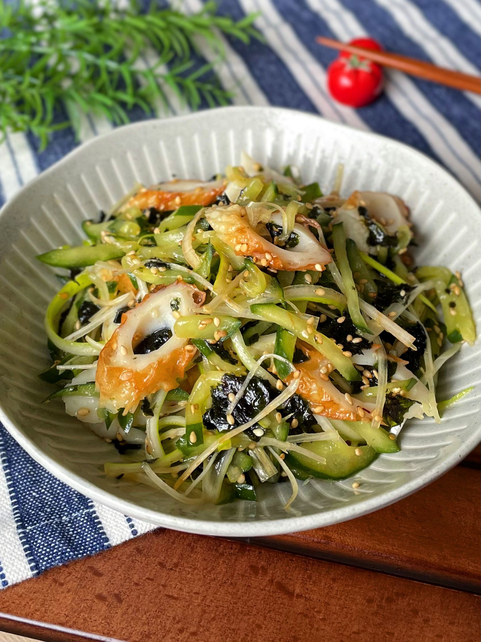 焼肉屋の味！おつまみにも最高な「ちくわのチョレギサラダ」 | レシピ