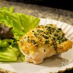 サクサクのパン粉で食べる！鶏胸肉しっとり香草焼き