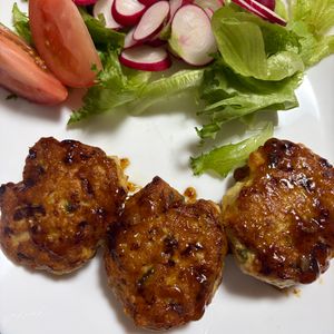 ゆっこの作ってみた!投稿(【鶏ひき肉と大豆ミートのハンバーグ】ダイエットにもお勧め。)