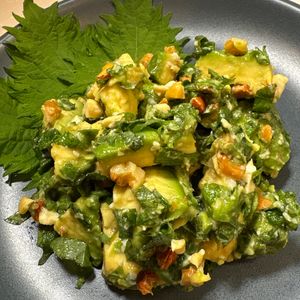 楽ラク手抜キッチン🐶🐾の作ってみた!投稿(【アボカドの大葉オイル和え】塩麹で味付け簡単！)