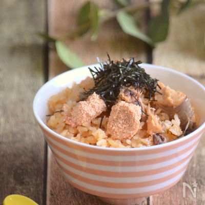 炊飯器におまかせ!タラコと鮭のバター醤油炊き込みご飯