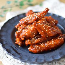 止まらない！病みつき手羽中のヤンニョムチキン