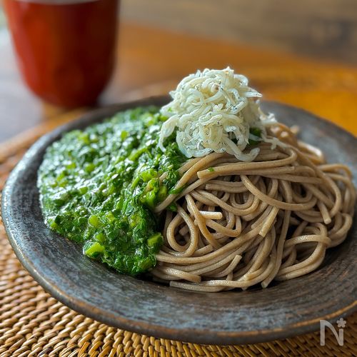 モロヘイヤとしらすの冷やし蕎麦