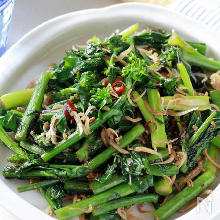 菜の花としらすのペペロンしょうゆ炒め By 神田えり子 レシピサイト Nadia ナディア プロの料理家のおいしいレシピ