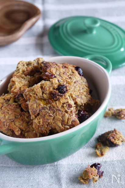 お砂糖なし！混ぜるだけ！果物で作るグラノーラクッキー