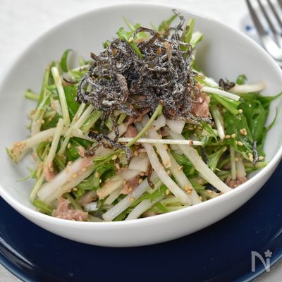 居酒屋の味♪パリパ大根と水菜のツナサラダ塩昆布のっけ