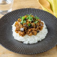 なすがシナシナになった時は！レンジでなすのキーマカレー