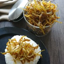 カレー粉スティック1本で♪〜ハニーカレーあまうまちりめん〜