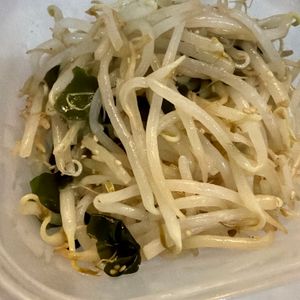 えみりーの作ってみた!投稿(耐熱ボウル1つで完結！わかめともやしのナムル風和え)