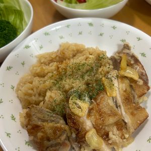 malimo830の作ってみた!投稿(700万再生【炊飯器ガーリックチキンライス】)