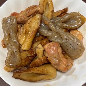 Chiho mamaの作ってみた!投稿(【ちくわとこんにゃくの甘辛炒め】お箸が進む!絶品副菜☆)