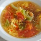 トマトと卵のサンラータン【セロリ丸ごと使って絶品！！】