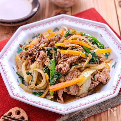 【牛肉野菜炒め】炒めるだけでご飯が進む！旨みたっぷり♡