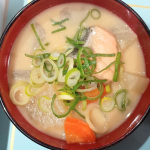 milkの作ってみた!投稿(【鮭のかす汁】これ作れたら一生役立つ23)