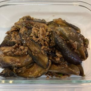 (・∀・)コロンの作ってみた!投稿(行列の町中華の🍚とろけるなすの✨うま辛肉みそ炒め🤭💕)
