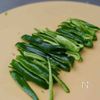 【節約&ヘルシー】むね肉で大満足！鶏チンジャオロースの工程2