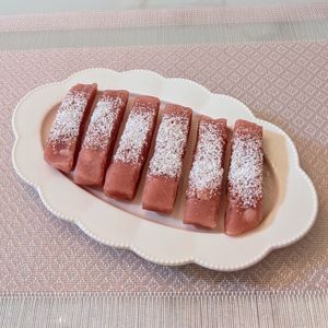𝔂𝓾𝓶𝓲🍓の作ってみた!投稿(レンジで3分！【米粉のいちご蒸しパン】)