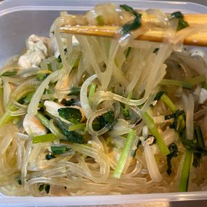 1258922の作ってみた!投稿(【マロニーと小松菜の豚そぼろ炒め】やみつき確定スピードおかず)