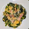 joe sanの作ってみた!投稿(とろり卵とチーズをからめたベーコンとほうれん草のソテー)