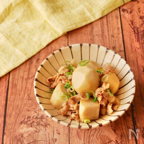 「牡蠣だし醤油で」里芋と豚こまの簡単煮物