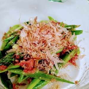 ゆみの作ってみた!投稿(レンジで簡単！アスパラガスの梅おかか和え)