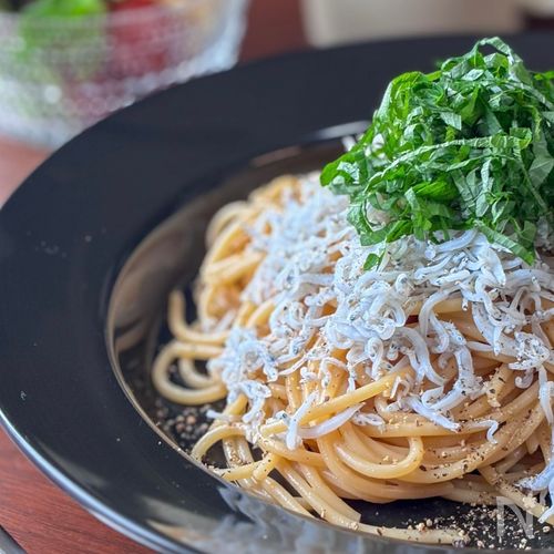 パパっと和えるだけ✨簡単しらすバター醤油パスタ