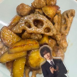それぞれの作ってみた!投稿(【さつまいも鶏れんこんバター醤油ソテー】シャキほく秋おかず♡)