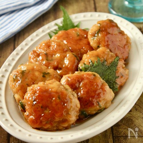 はんぺん入りでふんわり♪大葉たっぷり鶏つくね