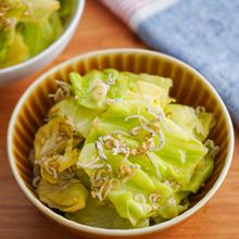 キャベツのじゃこポン和え【レンチンで簡単！5分副菜】