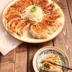 海老と豆腐のにら入り焼き餃子
