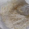【卵・小麦不使用】サクほろ♪米粉のいちご練乳クッキーの工程3