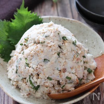 ヘルシー！抱えて食べたい♡梅シソしらすの和風おからサラダ