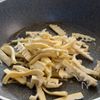 旬を味わう♪パパッと簡単【牛肉とたけのこの甘辛炒め煮】の工程2