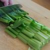 ごはんが進む!厚揚げと小松菜のしらすとろみ煮の工程1
