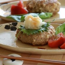 高野豆腐でふわふわおろしハンバーグ