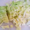 10分腸活！ごろっと鮭と白菜のあったかスープの工程1
