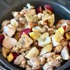 【ご飯が止まらない!】鶏肉と根菜の塩麹バター炒めの工程5
