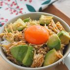 ヘルシーなのにがっつり満足♪『なめたけとアボカドのユッケ丼』