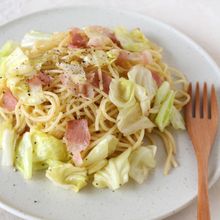 シンプルなのに大満足❣️春キャベツとベーコンのパスタ