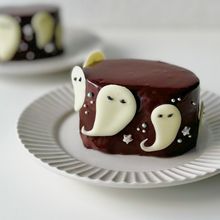 簡単！チョコケーキに変身！？【おばケーキ】