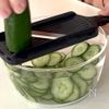簡単副菜【きゅうりとツナのごまサラダ】の工程1