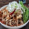 しび辛旨スープで【麻辣肉そば】の工程4
