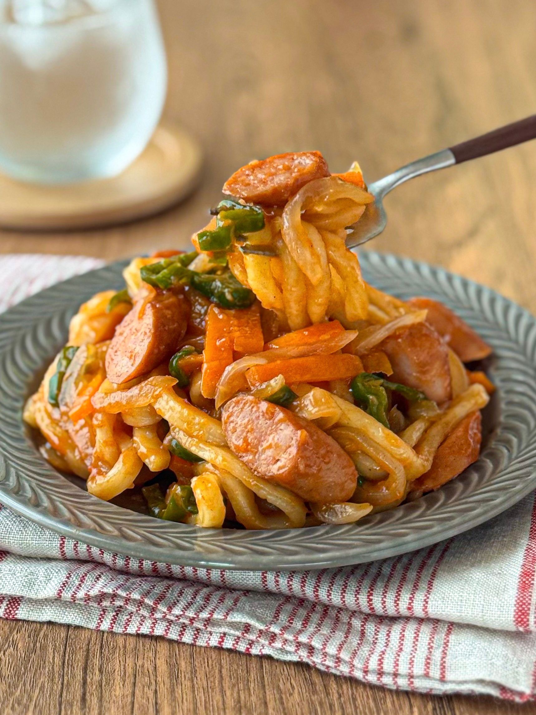 レンチン♪ナポリタンうどん】レンジで一発！簡単なのに絶品