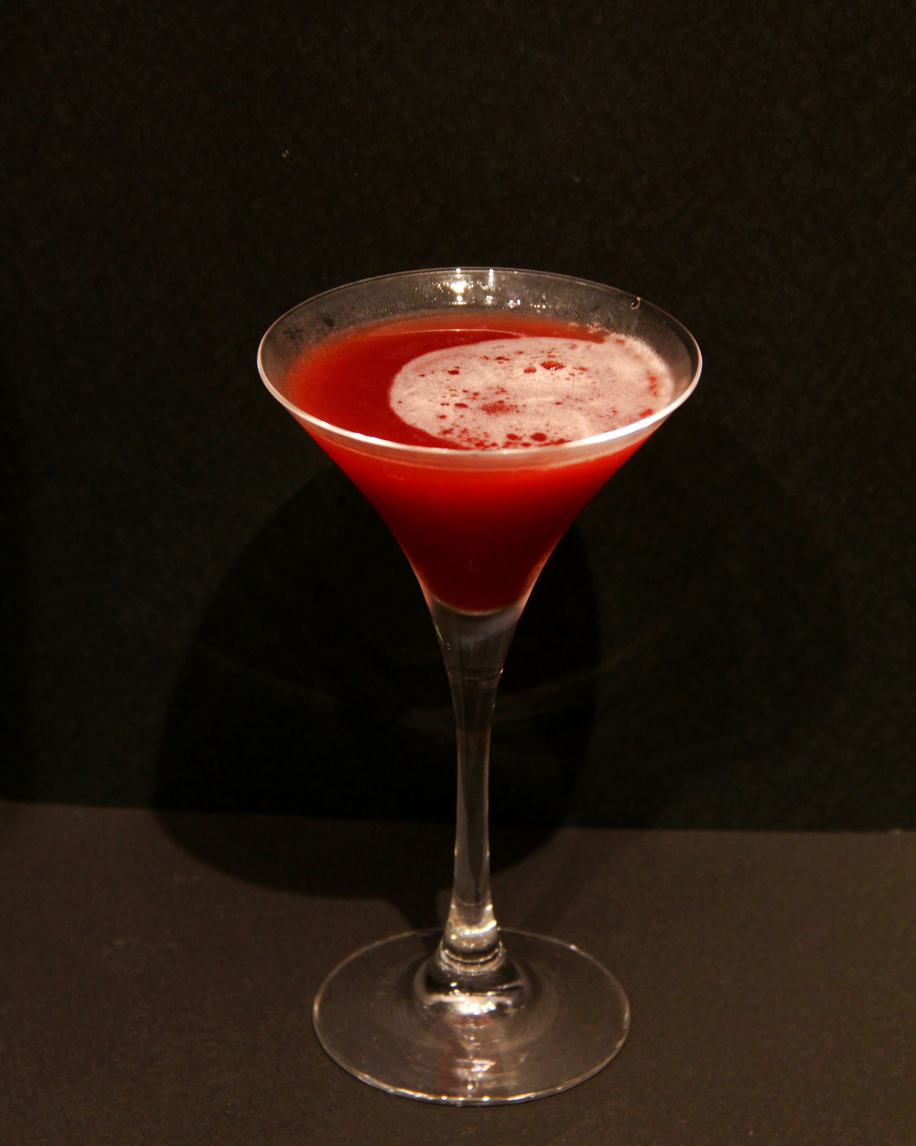 ブラッディーサマー《ミクソロジーカクテル》 レシピサイトNadia